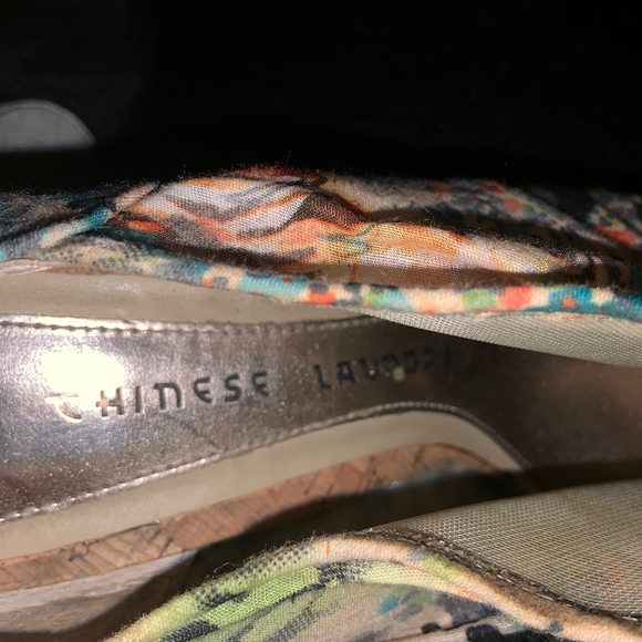 Shoes - Picture 3 of 4